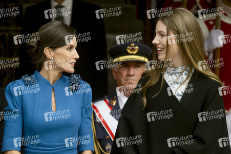 Kronprinzessin Leonor schwört den Treueeid in Madrid