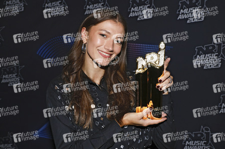 NRJ Music Award Pre-Party mit Leony in Berlin