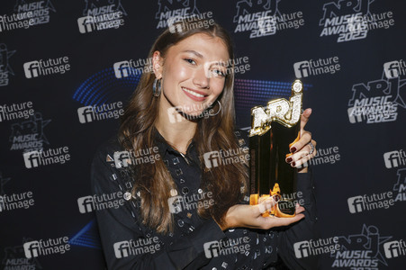 NRJ Music Award Pre-Party mit Leony in Berlin