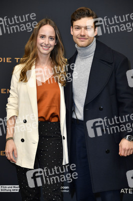 Filmpremiere 'Die Tribute von Panem - The Ballad of Songbirds & Snakes' in Berlin