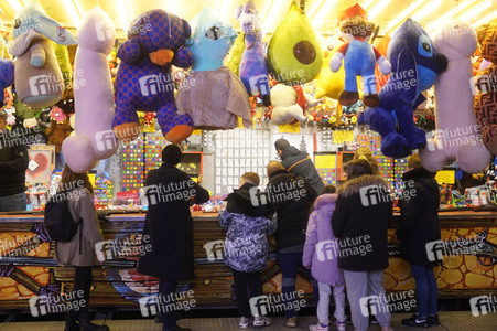 Weihnachtsmarkt 'Winterzauber' in Berlin