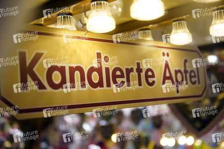 Weihnachtsmarkt 'Winterzauber' in Berlin