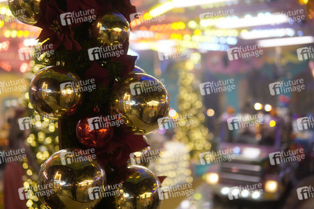 Weihnachtsmarkt 'Winterzauber' in Berlin