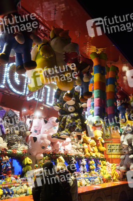 Weihnachtsmarkt 'Winterzauber' in Berlin