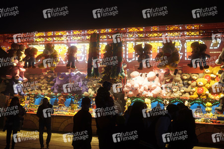 Weihnachtsmarkt 'Winterzauber' in Berlin