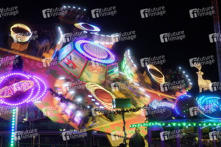 Weihnachtsmarkt 'Winterzauber' in Berlin