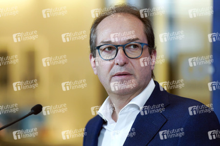 Pressestatement der CDU/CSU-Bundestagsfraktion in Berlin