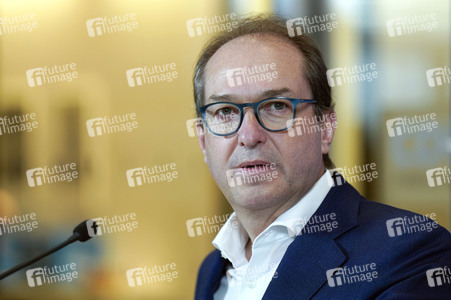 Pressestatement der CDU/CSU-Bundestagsfraktion in Berlin