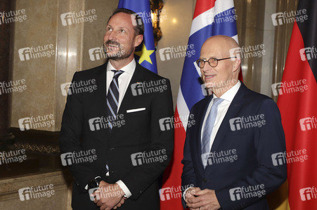 Kronprinz Haakon von Norwegen in Hamburg
