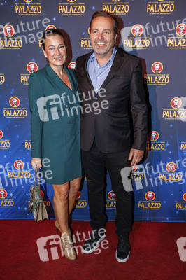 Galapremiere der Palazzo Dinnershow in Berlin