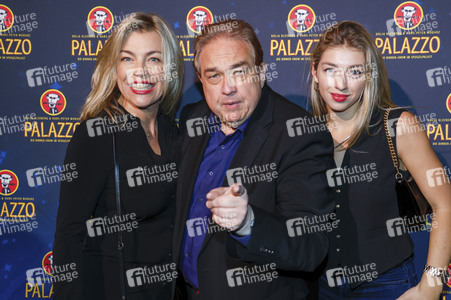 Galapremiere der Palazzo Dinnershow in Berlin