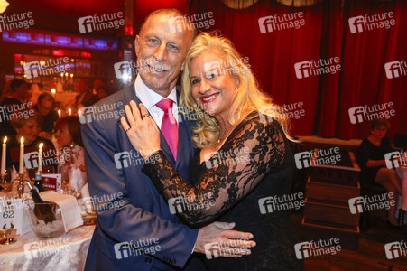 Galapremiere der Palazzo Dinnershow in Berlin