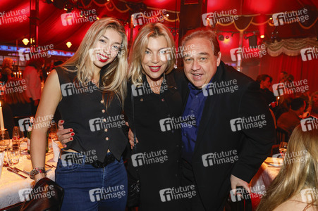 Galapremiere der Palazzo Dinnershow in Berlin