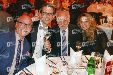 Galapremiere der Palazzo Dinnershow in Berlin