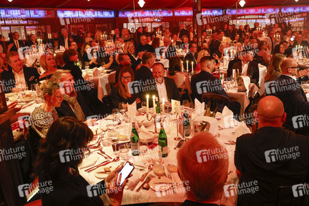 Galapremiere der Palazzo Dinnershow in Berlin