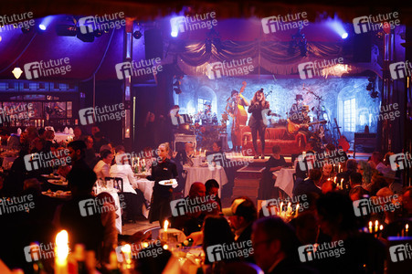 Galapremiere der Palazzo Dinnershow in Berlin