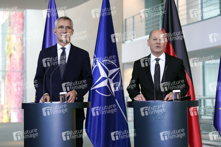 Empfang von Jens Stoltenberg im Kanzleramt in Berlin