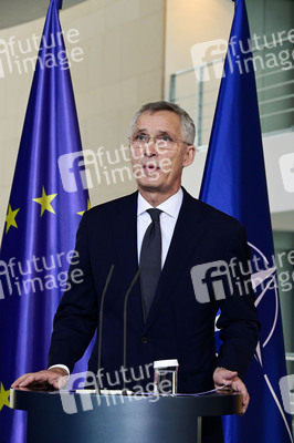 Empfang von Jens Stoltenberg im Kanzleramt in Berlin