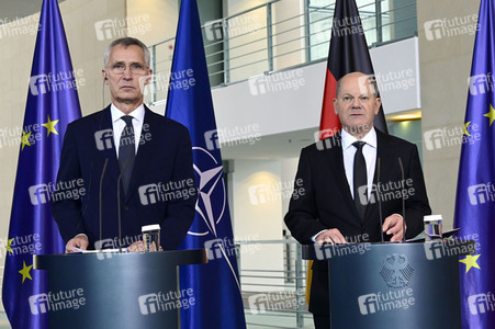 Empfang von Jens Stoltenberg im Kanzleramt in Berlin
