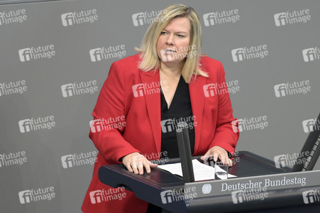 135. Sitzung des Deutschen Bundestages in Berlin