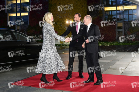 Empfang von Kronprinz Haakon von Norwegen und Kronprinzessin Mette-Marit von Norwegen im Kanzleramt in Berlin