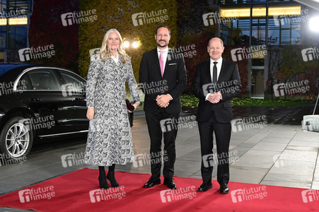 Empfang von Kronprinz Haakon von Norwegen und Kronprinzessin Mette-Marit von Norwegen im Kanzleramt in Berlin