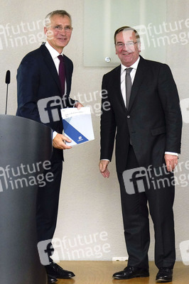 Arbeitsbesuch von NATO-Generalsekretär Jens Stoltenberg in Berlin