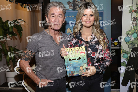 Autogrammstunde mit Peter Maffay und Hendrikje Balsmeyer in Hamburg
