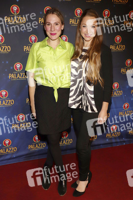 Premiere der Dinnershow 'Poletto Palazzo' in Hamburg