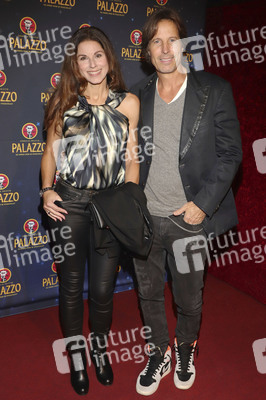Premiere der Dinnershow 'Poletto Palazzo' in Hamburg