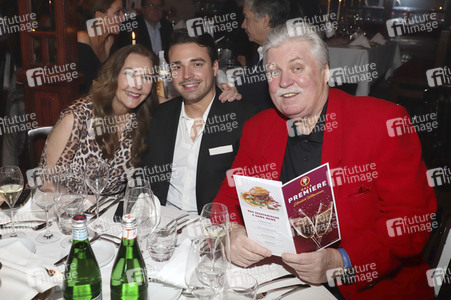 Premiere der Dinnershow 'Poletto Palazzo' in Hamburg