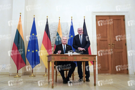 Empfang von Gitanas Nauseda im Schloss Bellevue in Berlin