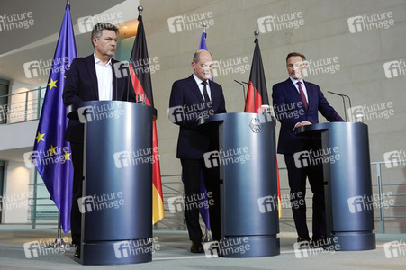 Pressestatement nach dem Urteil des Bundesverfassungsgerichts zum Nachtragshaushalt 2021 in Berlin