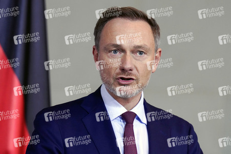 Pressestatement nach dem Urteil des Bundesverfassungsgerichts zum Nachtragshaushalt 2021 in Berlin