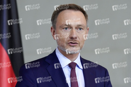 Pressestatement nach dem Urteil des Bundesverfassungsgerichts zum Nachtragshaushalt 2021 in Berlin
