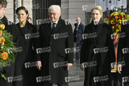 Kronprinzessin Victoria von Schweden bei der Kranzniederlegung zum Volkstrauertag in Berlin