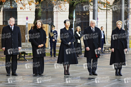 Kronprinzessin Victoria von Schweden bei der Kranzniederlegung zum Volkstrauertag in Berlin