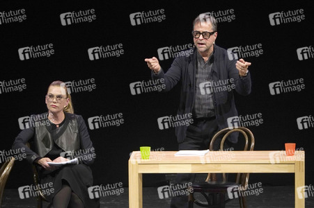 Lesung von Anna Loos und Jan Josef Liefers in Berlin