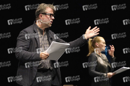 Lesung von Anna Loos und Jan Josef Liefers in Berlin