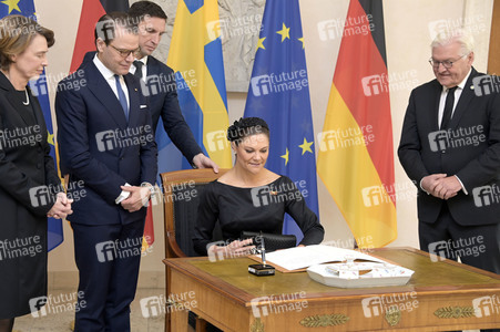 Empfang von Kronprinzessin Victoria von Schweden und Prinz Daniel von Schweden im Schloss Bellevue in Berlin