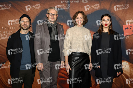 Filmpremiere 'Falling Into Place' in Essen