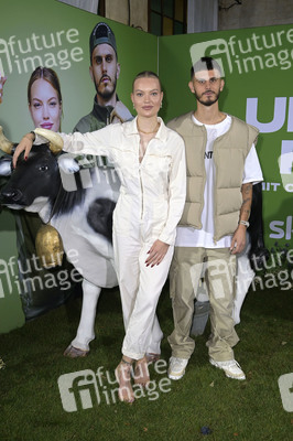 Fototermin 'Unser Hof - Mit Cheyenne und Nino' in Berlin