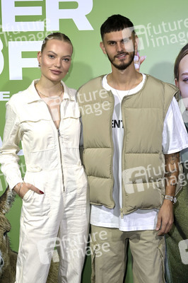 Fototermin 'Unser Hof - Mit Cheyenne und Nino' in Berlin