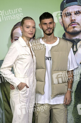 Fototermin 'Unser Hof - Mit Cheyenne und Nino' in Berlin