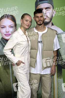 Fototermin 'Unser Hof - Mit Cheyenne und Nino' in Berlin