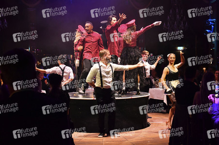 Dinner-Theater Premiere 'teatro - menu by Käfer' in München