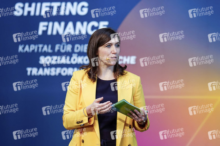 Veranstaltung 'Shifting the Trillions - Finanzierung der Zukunftswirtschaft' in Berlin