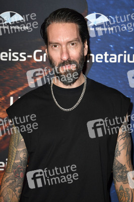 Weltpremiere der Produktion 'Legenden des Nachthimmels' in Berlin