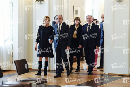 Verleihung des Verdienstordens der Bundesrepublik Deutschland an Ministerpräsidentinnen und Ministerpräsidenten in Berlin