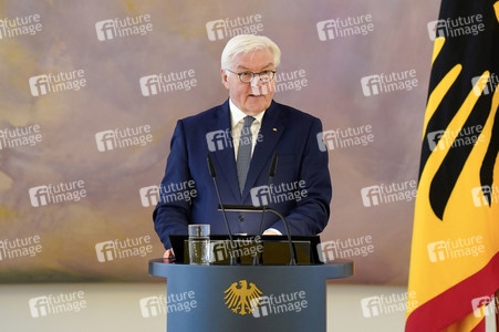 Verleihung des Verdienstordens der Bundesrepublik Deutschland an Ministerpräsidentinnen und Ministerpräsidenten in Berlin